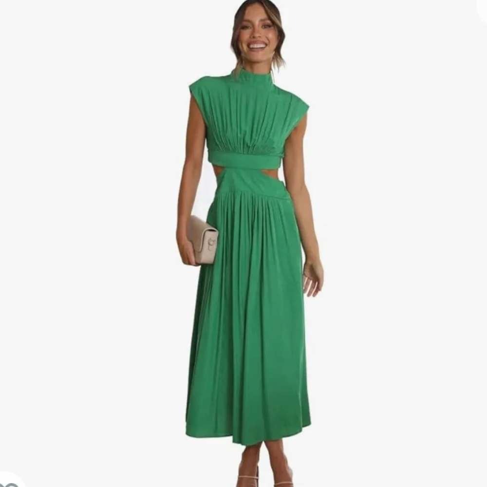 Cutout Waist Mock Neck Maxi Dress Womens Size Medium Green Cocktail